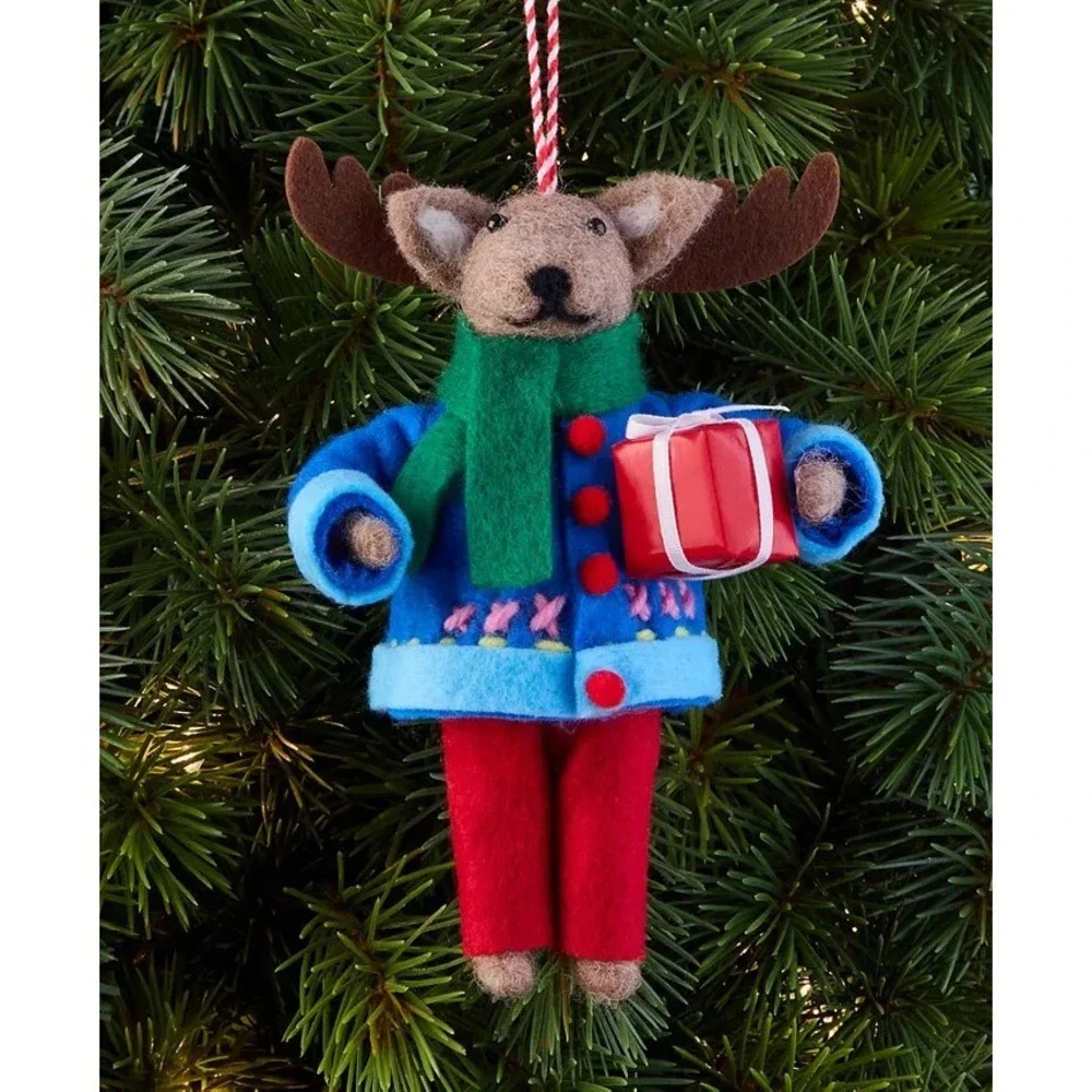 Holiday Lane Merry Magic Felt Gift Moose Hanging Ornament Macy Exclusive NWT